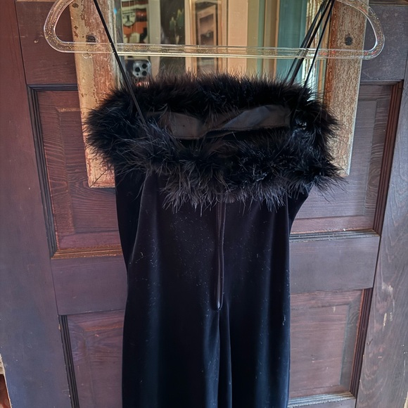Vintage 90s Feather Trim Velvet Gown - Picture 5 of 6